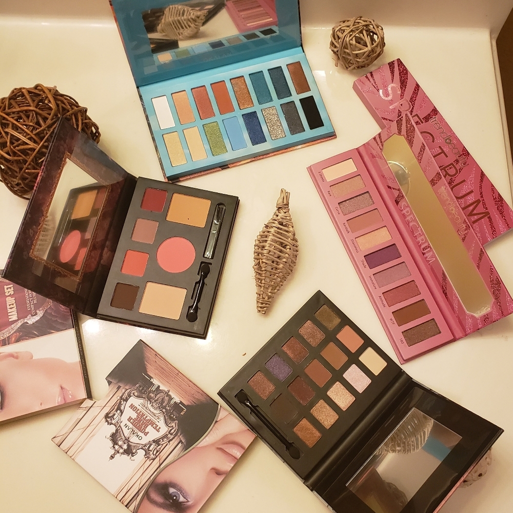 Makeup lot
